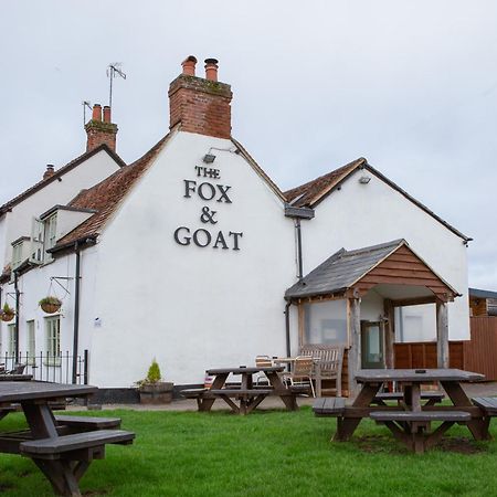 Fox And Goat Hotel Waterstock Kültér fotó